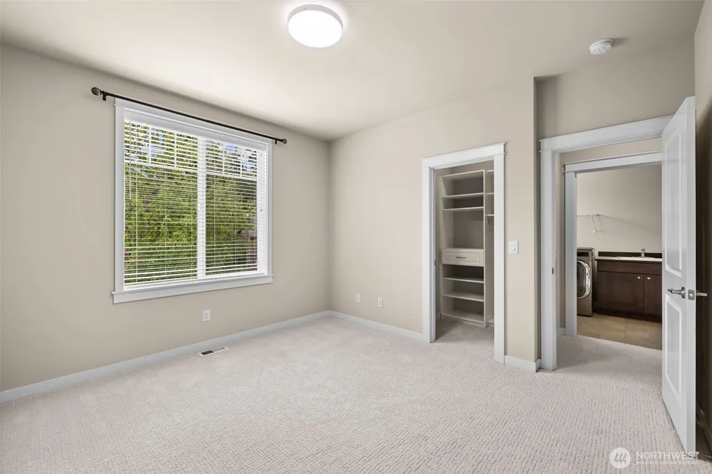 21250 NE 9th Place Sammamish WA 98074