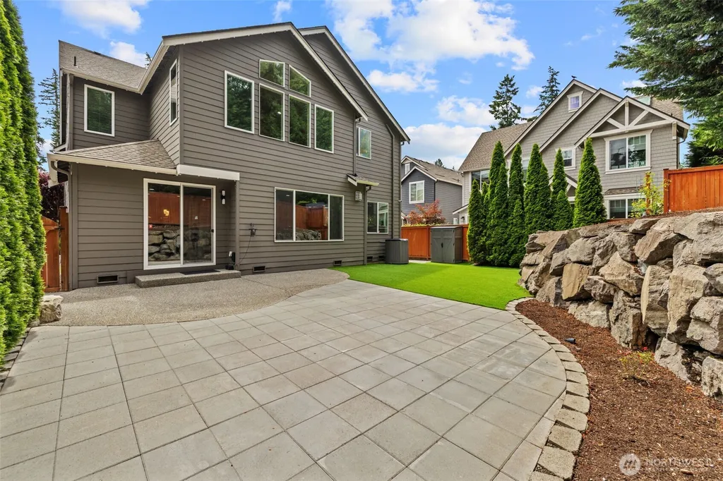 21250 NE 9th Place Sammamish WA 98074