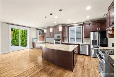 21250 NE 9th Place Sammamish WA 98074