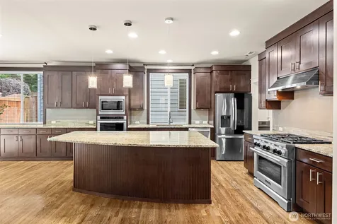 21250 NE 9th Place Sammamish WA 98074