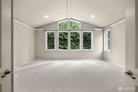 21250 NE 9th Place Sammamish WA 98074