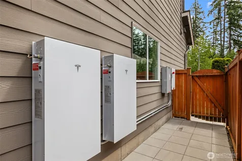 21250 NE 9th Place Sammamish WA 98074