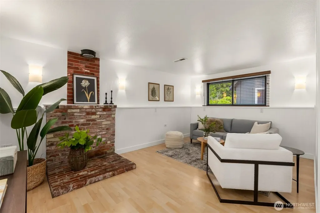 1093 NW Mushroom Lane Poulsbo WA 98370