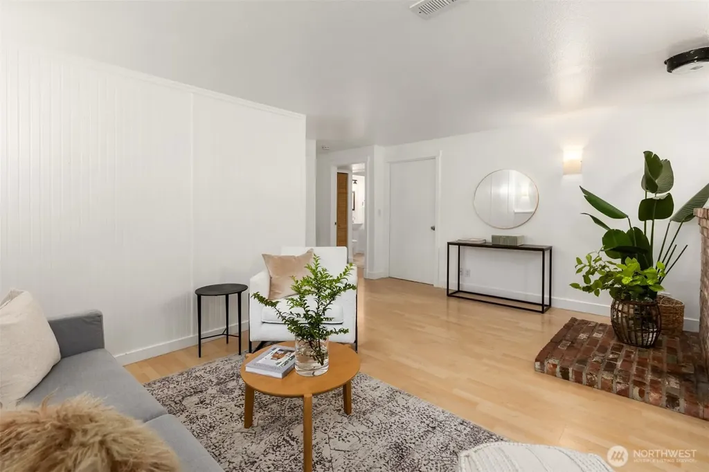 1093 NW Mushroom Lane Poulsbo WA 98370