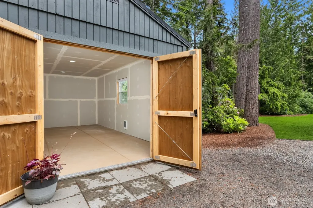 1093 NW Mushroom Lane Poulsbo WA 98370
