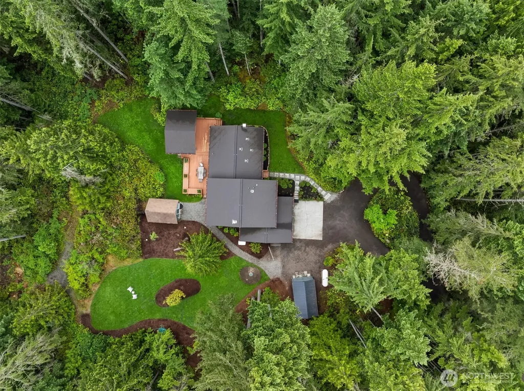 1093 NW Mushroom Lane Poulsbo WA 98370