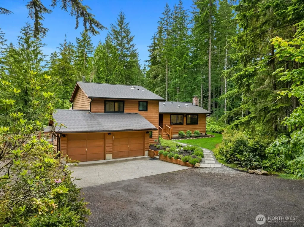 1093 NW Mushroom Lane Poulsbo WA 98370