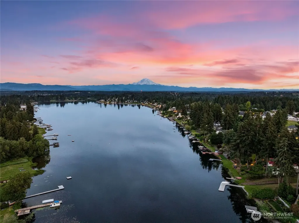 13249 SE 261st Street Kent WA 98042