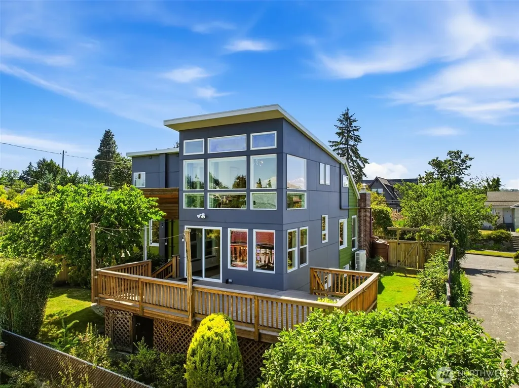 4730 48th Avenue S Seattle WA 98118