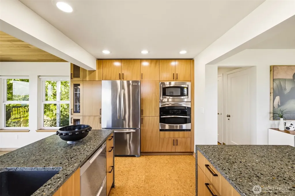 4730 48th Avenue S Seattle WA 98118