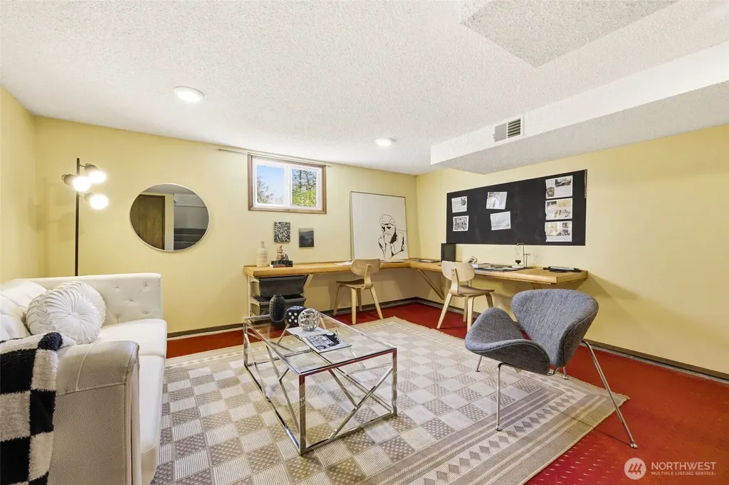 4730 48th Avenue S Seattle WA 98118