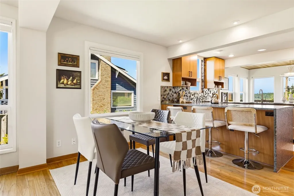 4730 48th Avenue S Seattle WA 98118