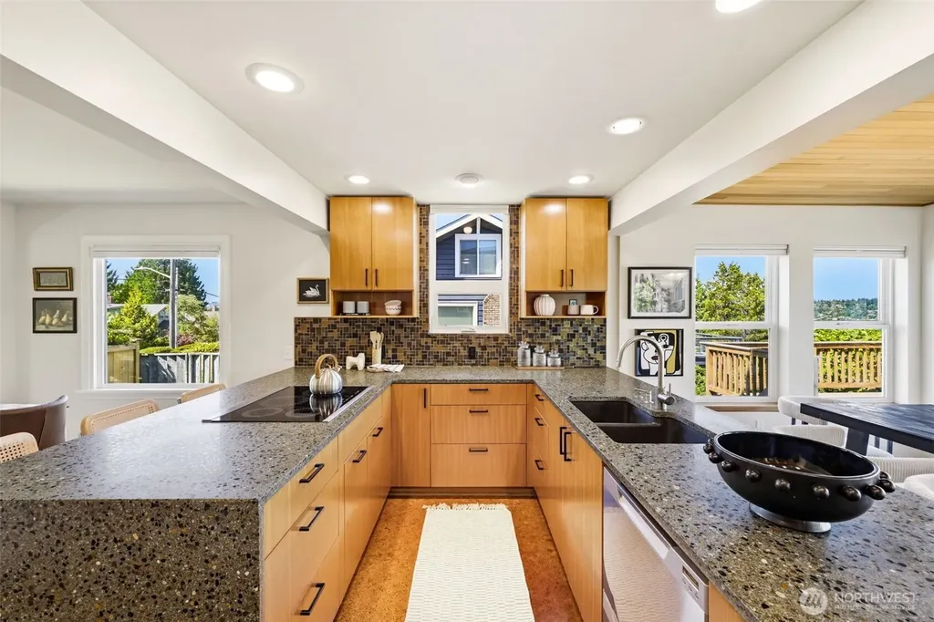 4730 48th Avenue S Seattle WA 98118