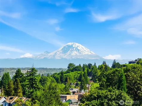 4730 48th Avenue S Seattle WA 98118
