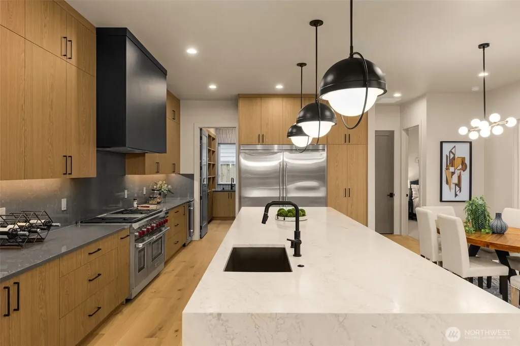 15625 SE 9th Street Bellevue WA 98008
