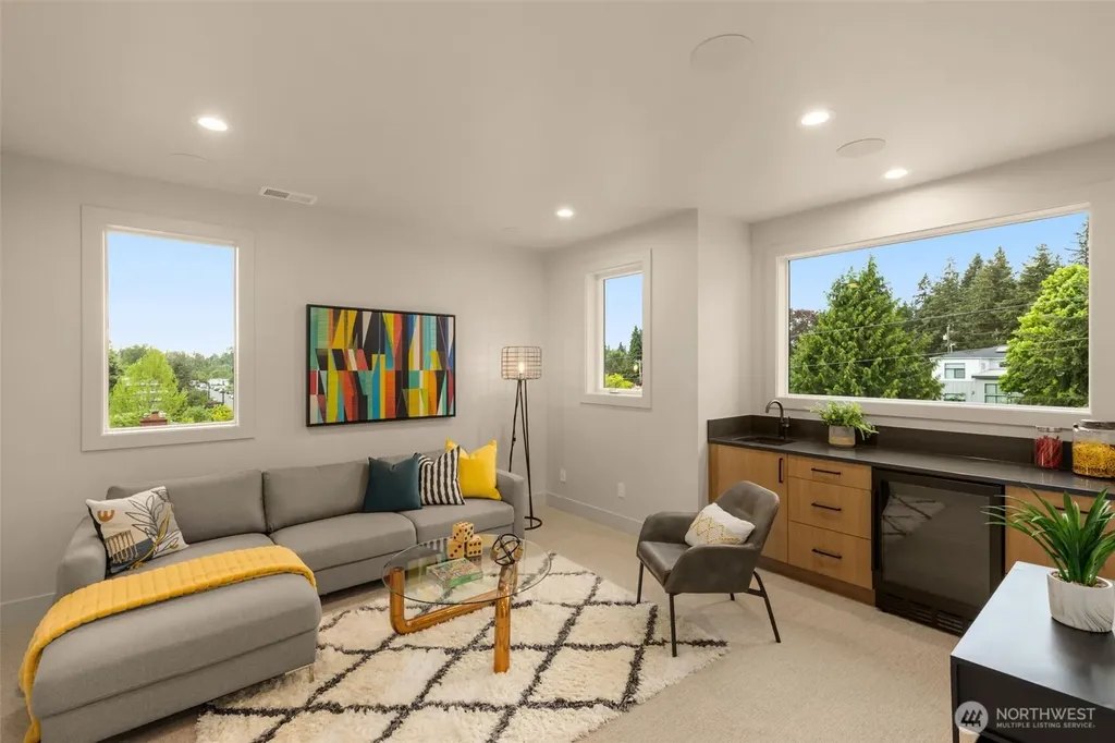 15625 SE 9th Street Bellevue WA 98008