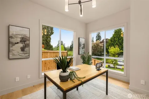 15625 SE 9th Street Bellevue WA 98008