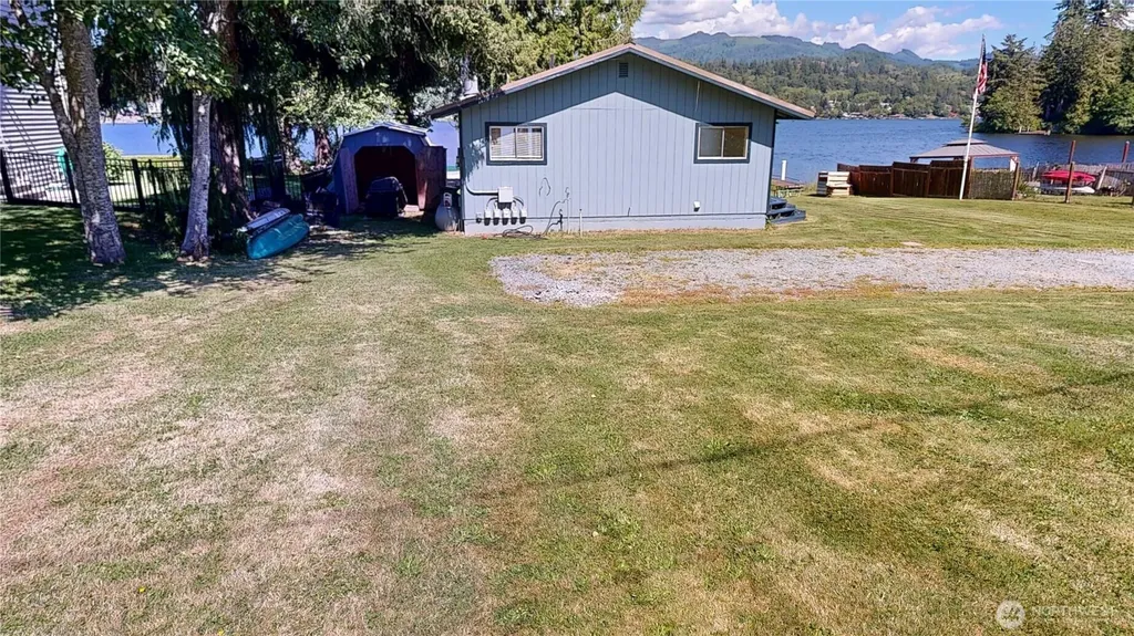 18375 W Big Lake Boulevard Mount Vernon WA 98274