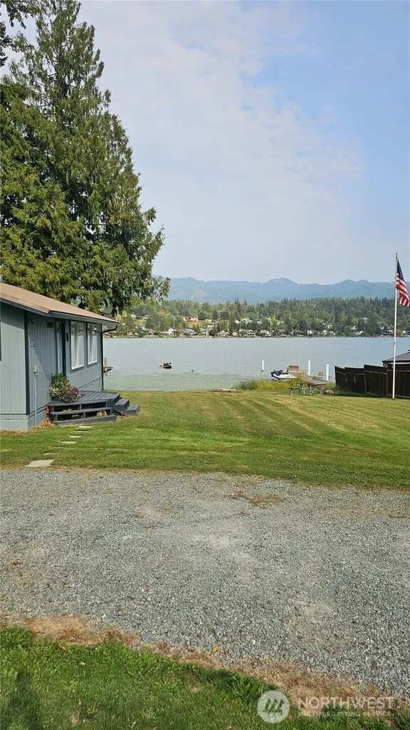 18375 W Big Lake Boulevard Mount Vernon WA 98274