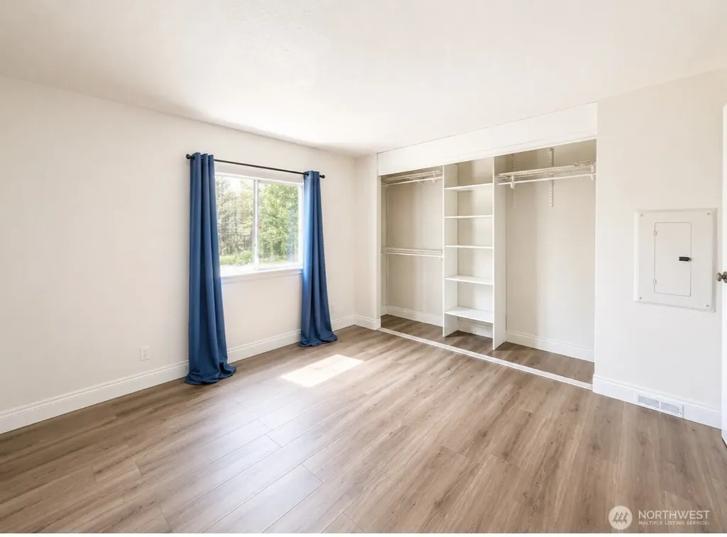 25501 35th Avenue E Spanaway WA 98387