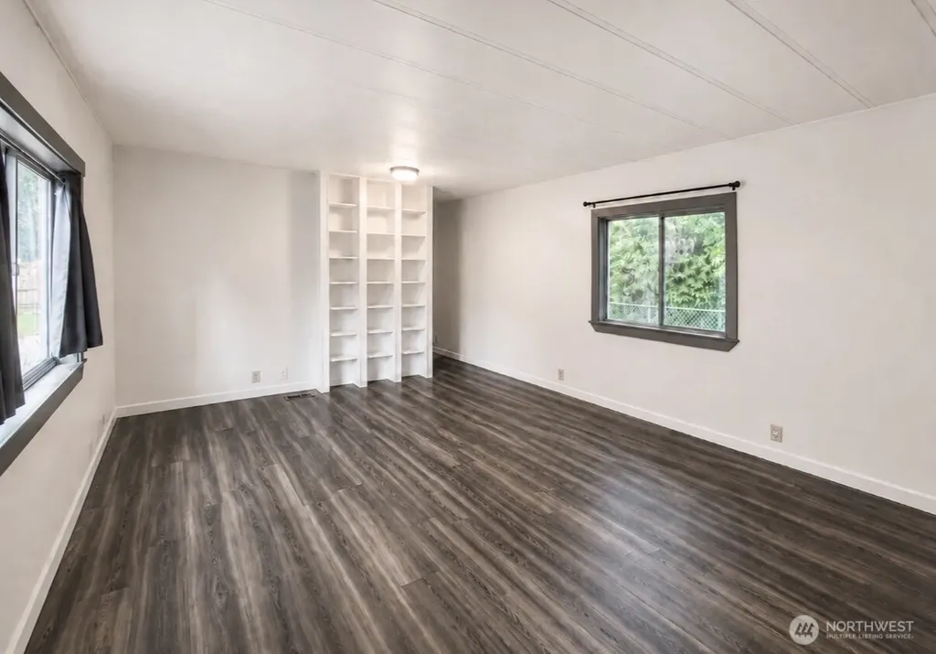 25501 35th Avenue E Spanaway WA 98387