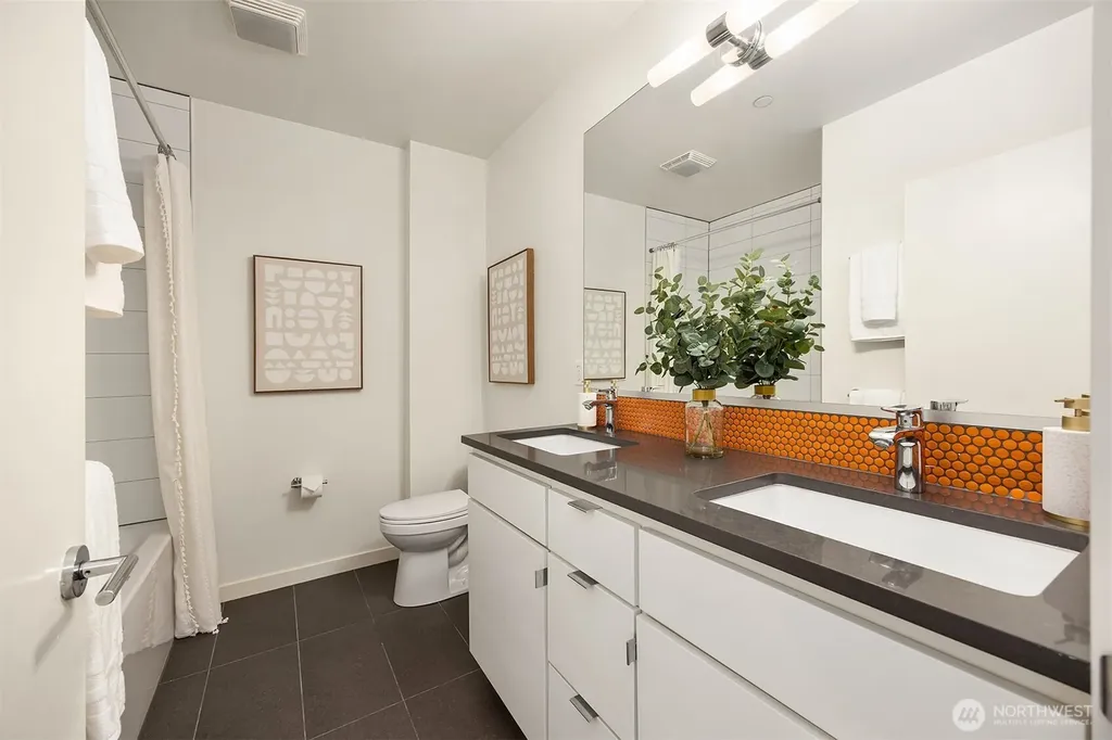465 14th Avenue Seattle WA 98122