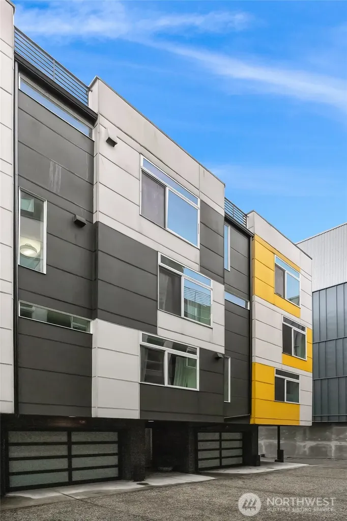 465 14th Avenue Seattle WA 98122