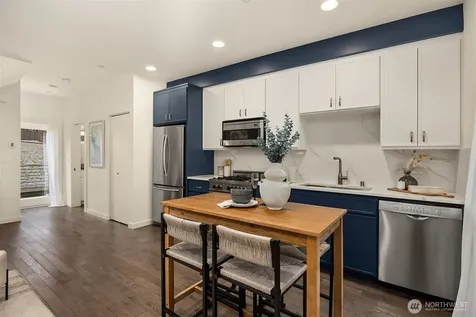 465 14th Avenue Seattle WA 98122