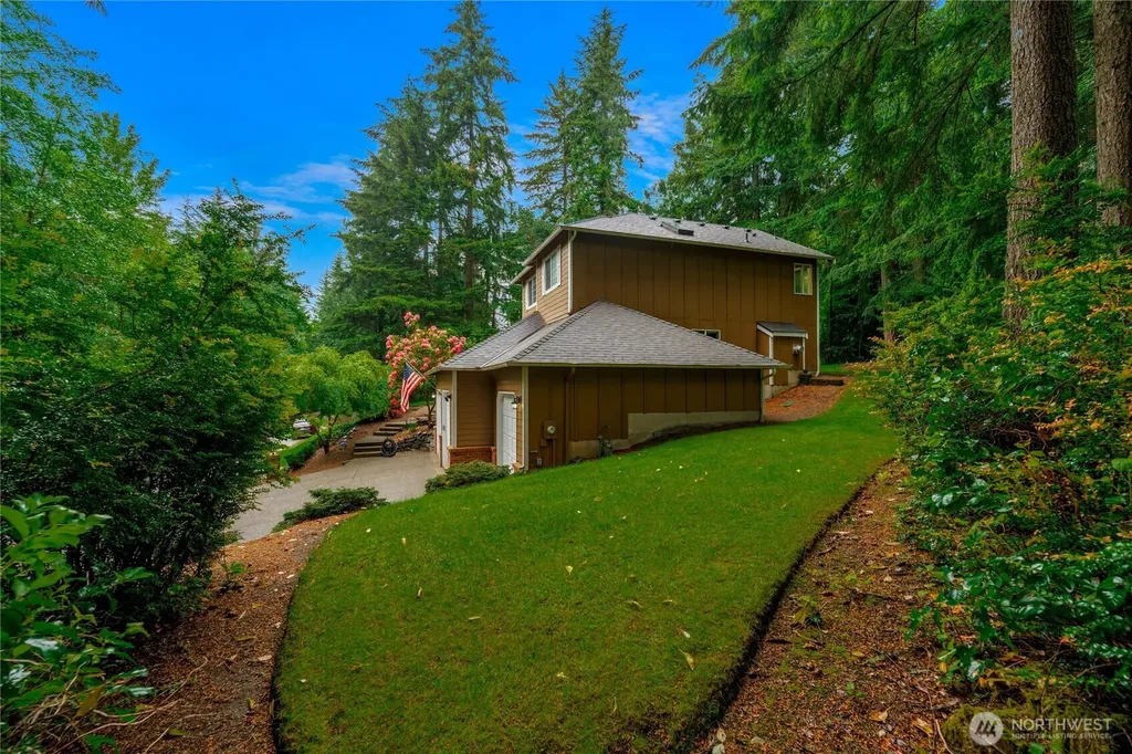 2010 95th Street Ct NW Gig Harbor WA 98332