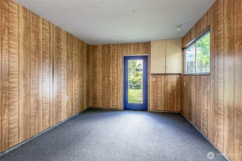 203 Orchard Avenue N Eatonville WA 98328
