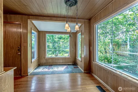 203 Orchard Avenue N Eatonville WA 98328