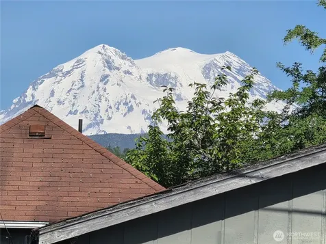 203 Orchard Avenue N Eatonville WA 98328