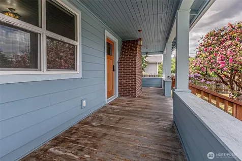 203 Orchard Avenue N Eatonville WA 98328