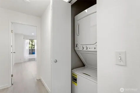 10508 NE 32nd Place Bellevue WA 98004