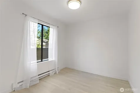 10508 NE 32nd Place Bellevue WA 98004