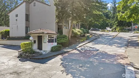 10508 NE 32nd Place Bellevue WA 98004