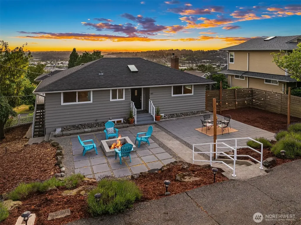 811 Grant Avenue S Renton WA 98057