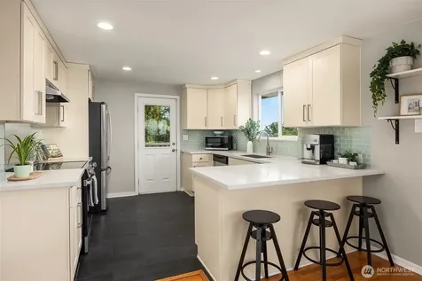 811 Grant Avenue S Renton WA 98057