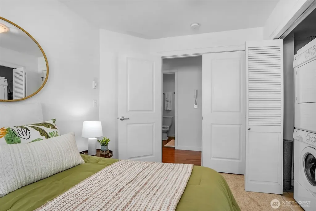 1131 N 93rd Street Seattle WA 98103