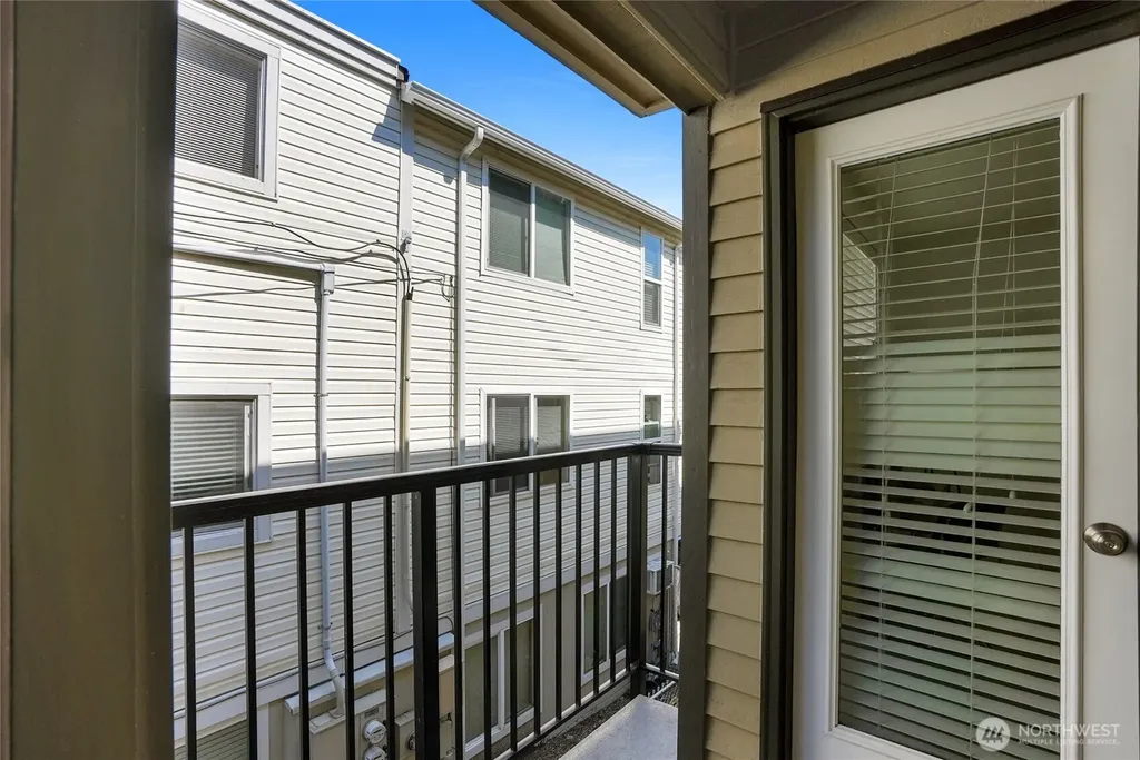 1131 N 93rd Street Seattle WA 98103