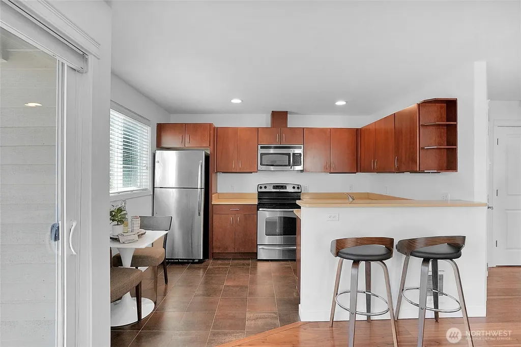 1131 N 93rd Street Seattle WA 98103