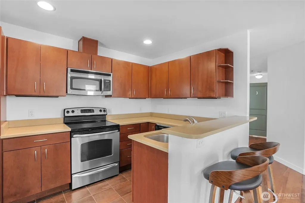 1131 N 93rd Street Seattle WA 98103