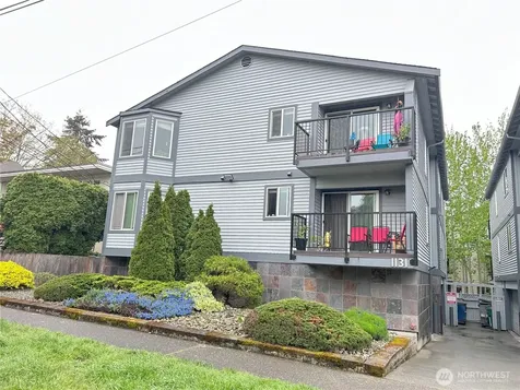 1131 93RD Seattle WA 98103