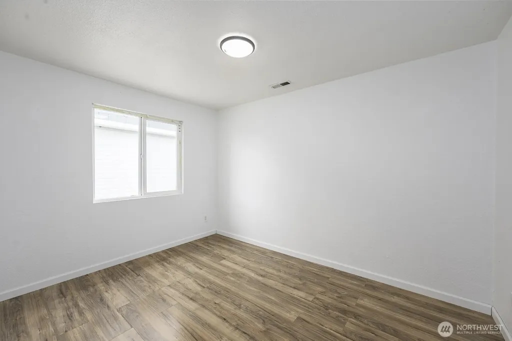 1517 N Mary Street Moses Lake WA 98837