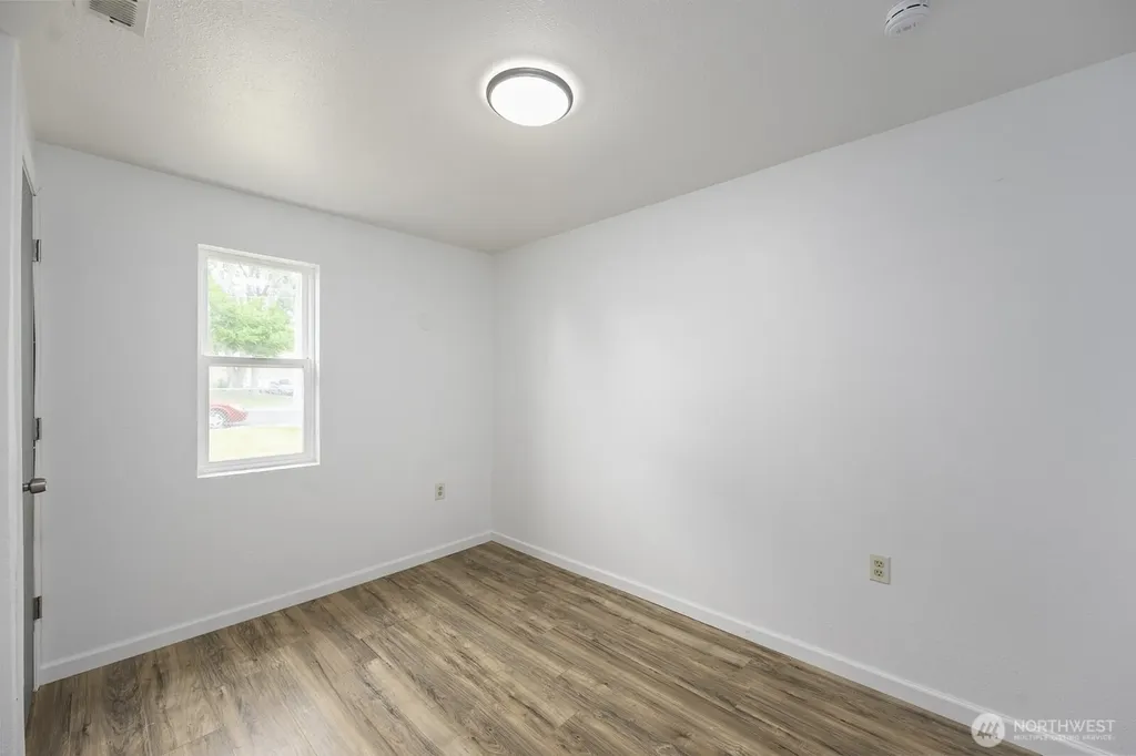 1517 N Mary Street Moses Lake WA 98837