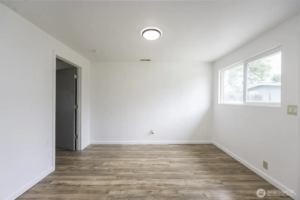 1517 N Mary Street Moses Lake WA 98837