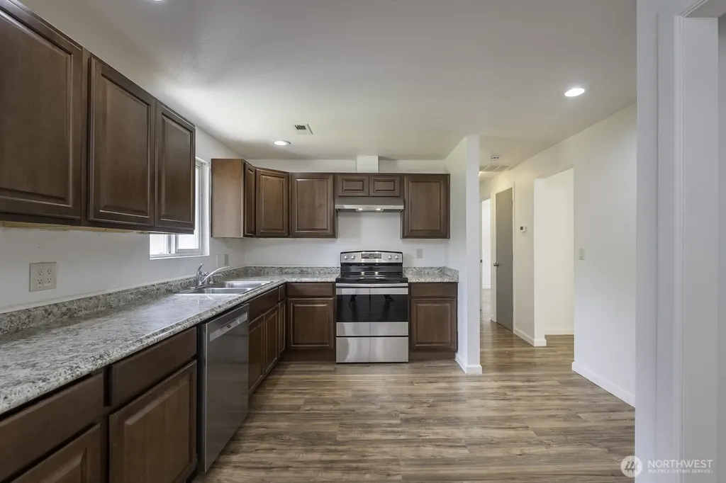 1517 N Mary Street Moses Lake WA 98837
