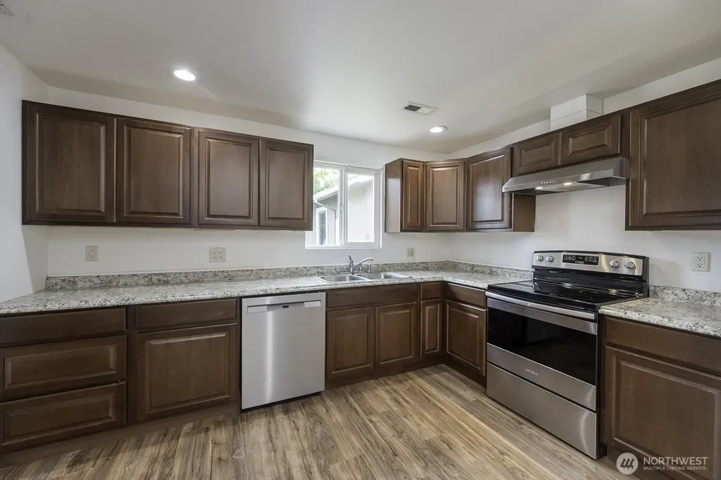 1517 N Mary Street Moses Lake WA 98837