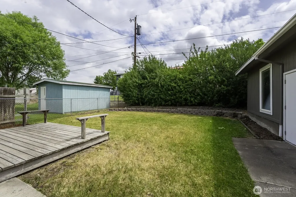 1517 N Mary Street Moses Lake WA 98837