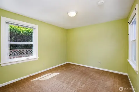 7527 23rd Avenue NW Seattle WA 98117